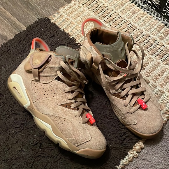 Jordan 6 Travis Scott